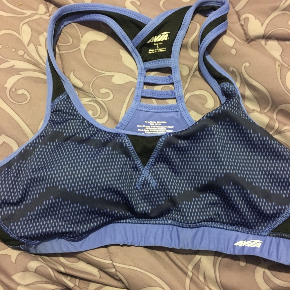 Sports bra